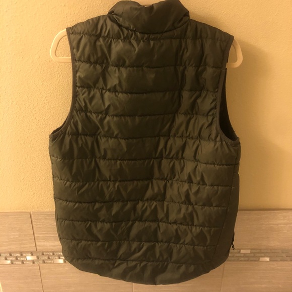 Champions puffer vests size S men’s - Picture 2 of 3